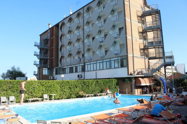 Sea Front Hotel with Restaurant Bar and Swimming Pool Comacchio